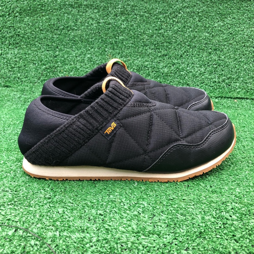 Teva Ember Moc Size 8 Slip-On Slippers Moccasins